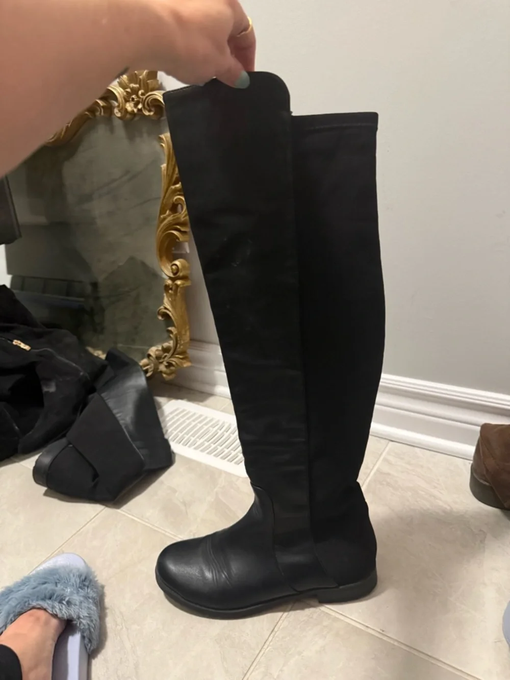 UNSILLEANZ knee high faux leather with back stretch panel boot - Picture 3 of 9